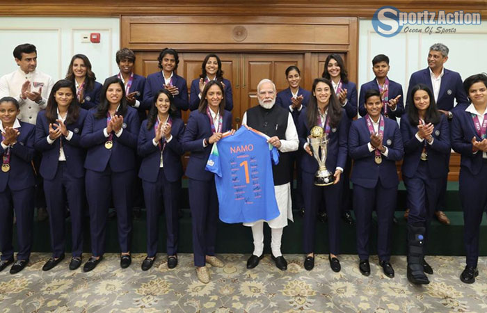 World Cup-Winning Indian Team Meets Prime Minister Modi in New Delhi World Cup-Winning Indian Team Meets Prime Minister Modi in New Delhi